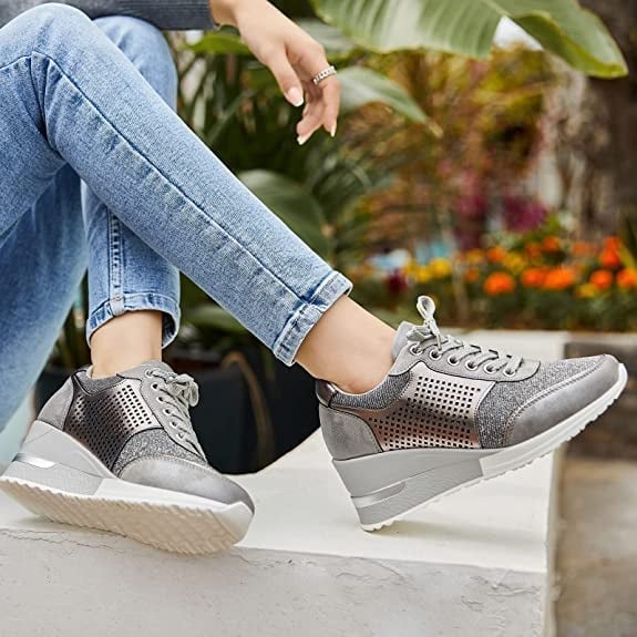 Rikke - Orthopädische hochhackige Turnschuhe mit Keilabsatz