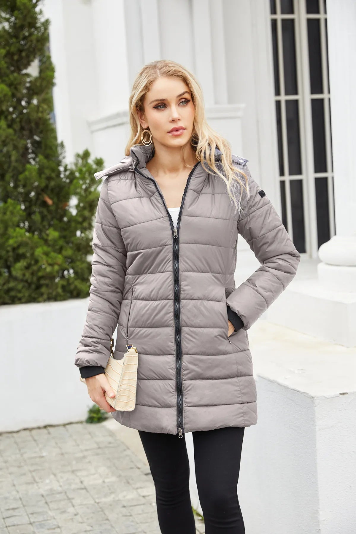 Lillymoda | Claire – Maßgeschneiderter, wattierter Wintermantel mit Kapuze