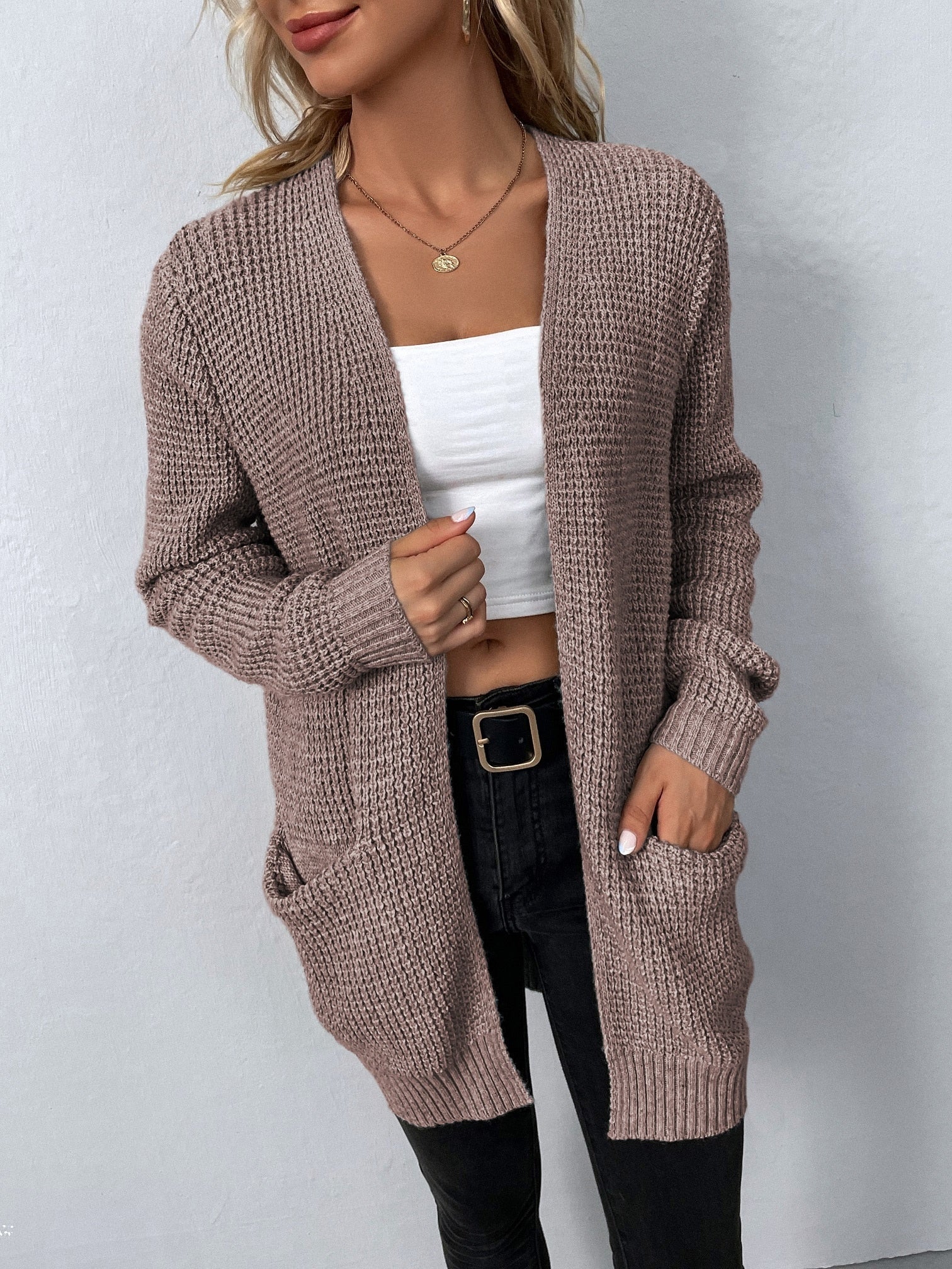 Kuschel-Strickjacke für Damen – Weich, Elegant und Zeitlos – Leonida