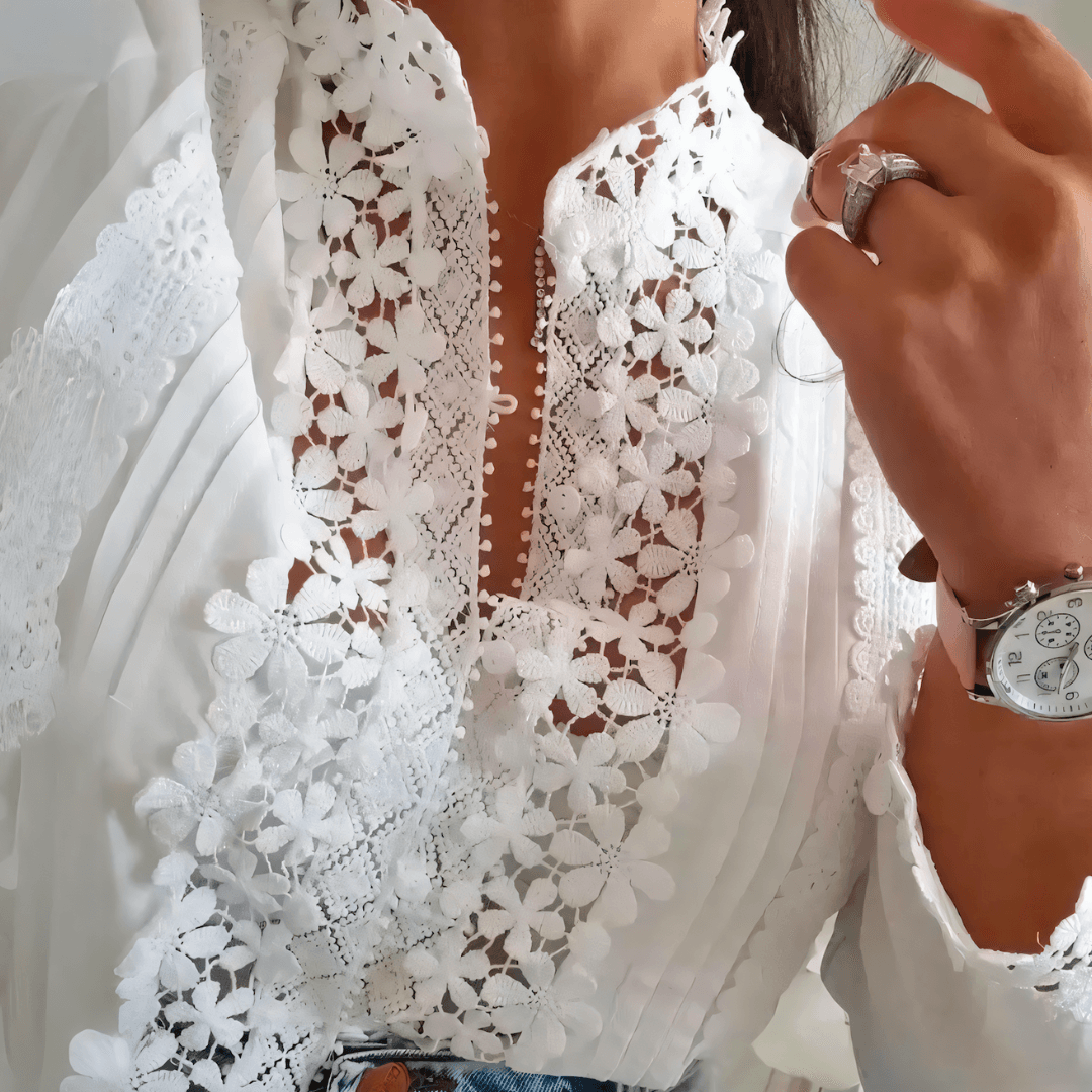 Laurien | Blümchenbluse mit Spitzenmuster
