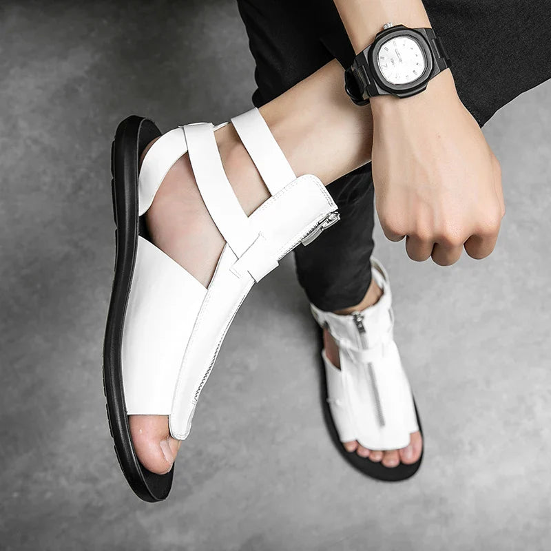 Kaiden - Flache Ledersandalen im römischen Stil