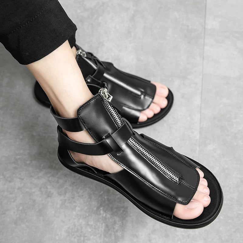 Kaiden - Flache Ledersandalen im römischen Stil