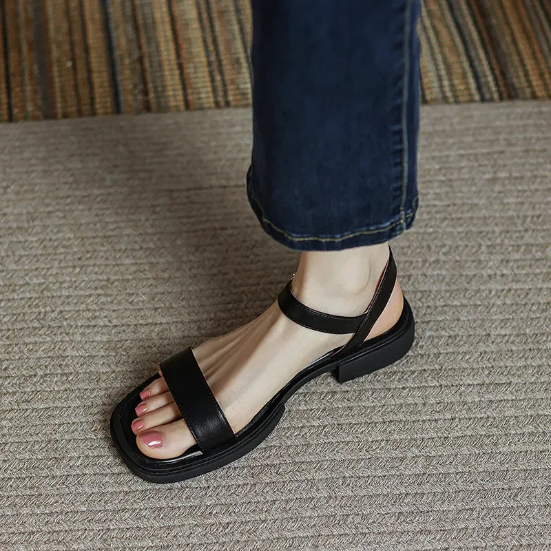 Ashlyn - Sandalen mit niedrigem Absatz