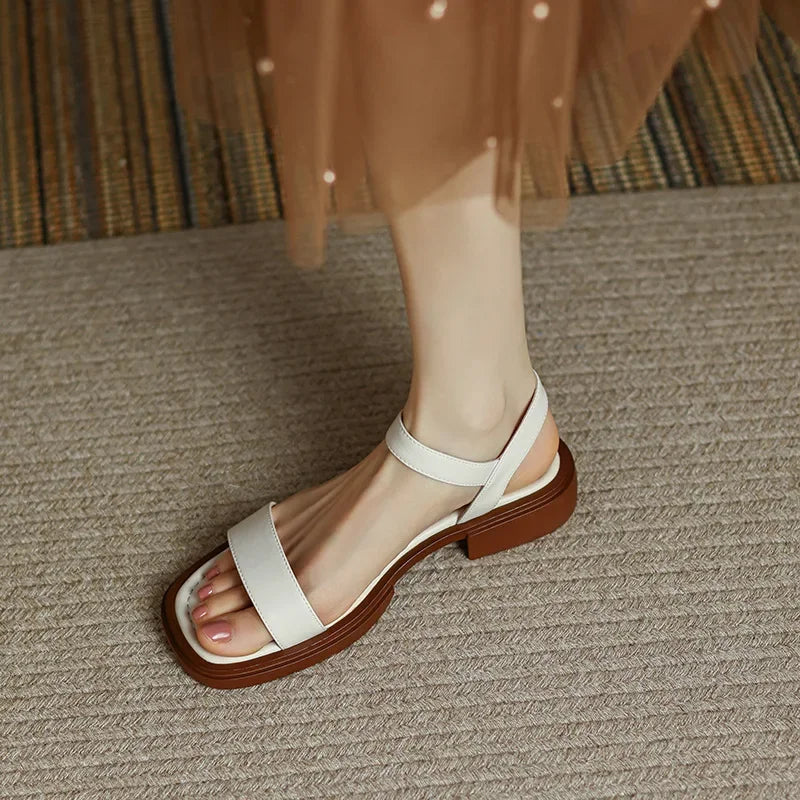 Ashlyn - Sandalen mit niedrigem Absatz