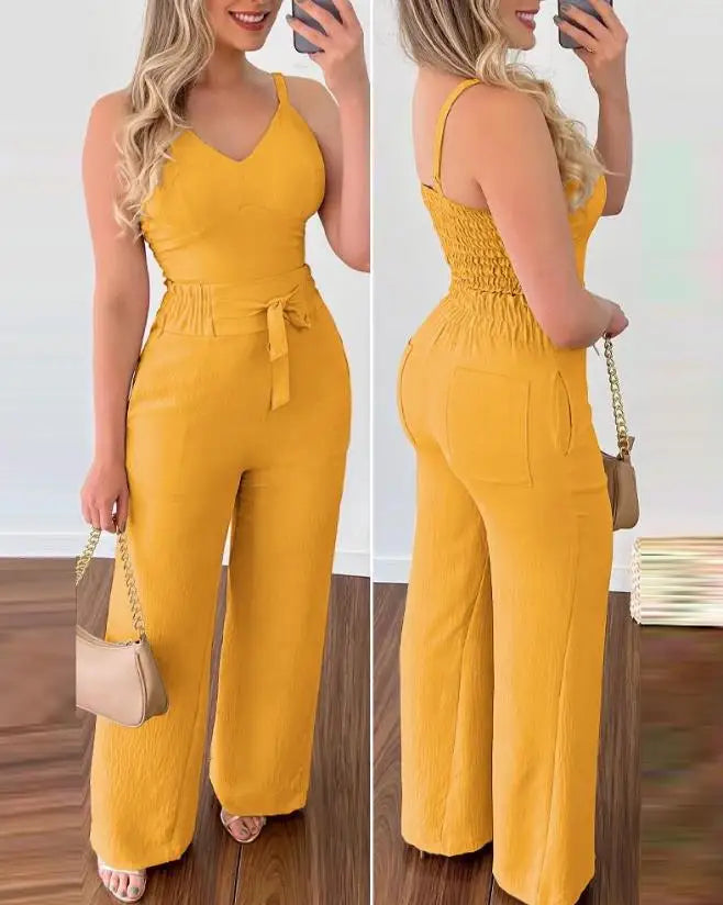 Trissia - Hemd mit V-Ausschnitt und Hose mit hoher Taille