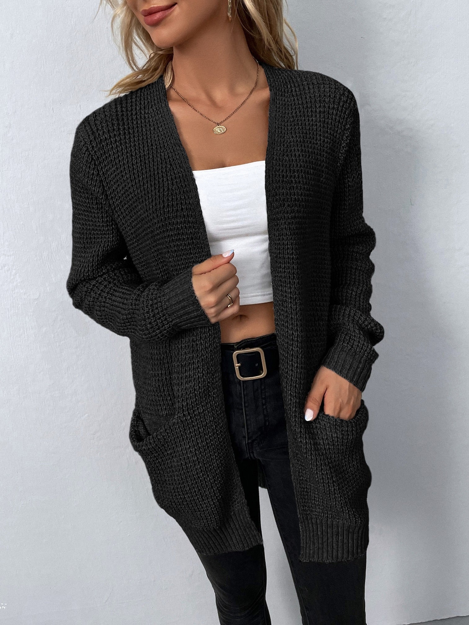 Kuschel-Strickjacke für Damen – Weich, Elegant und Zeitlos – Leonida