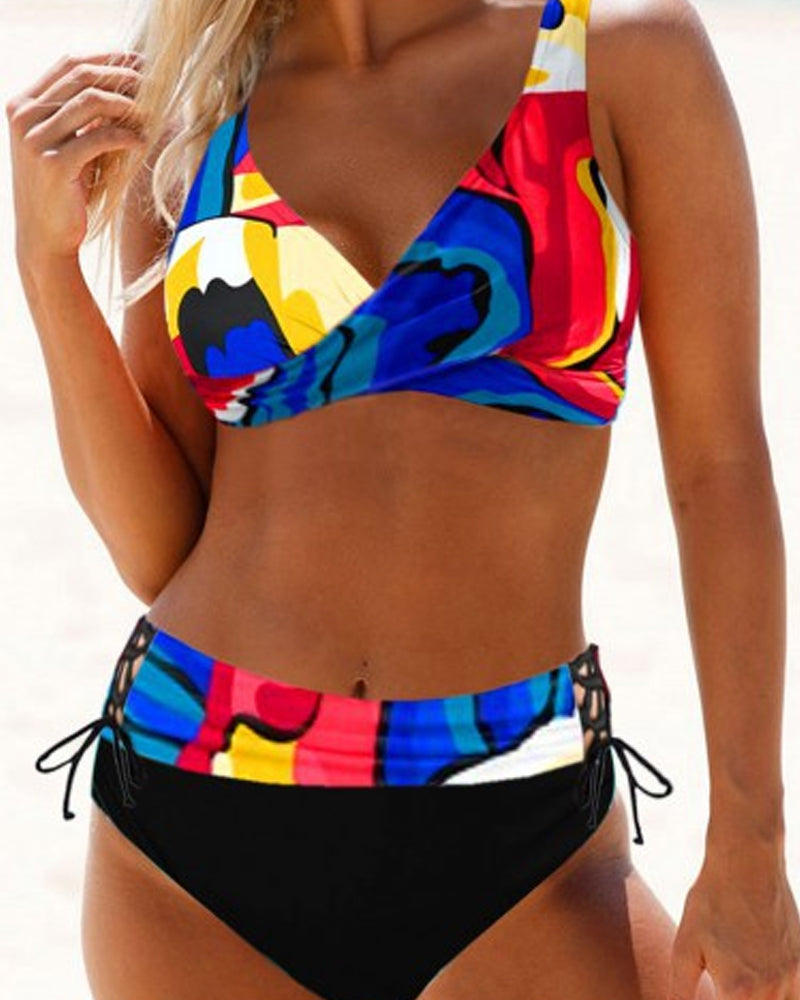 Aldiva - Bikini mit buntem Badeanzug