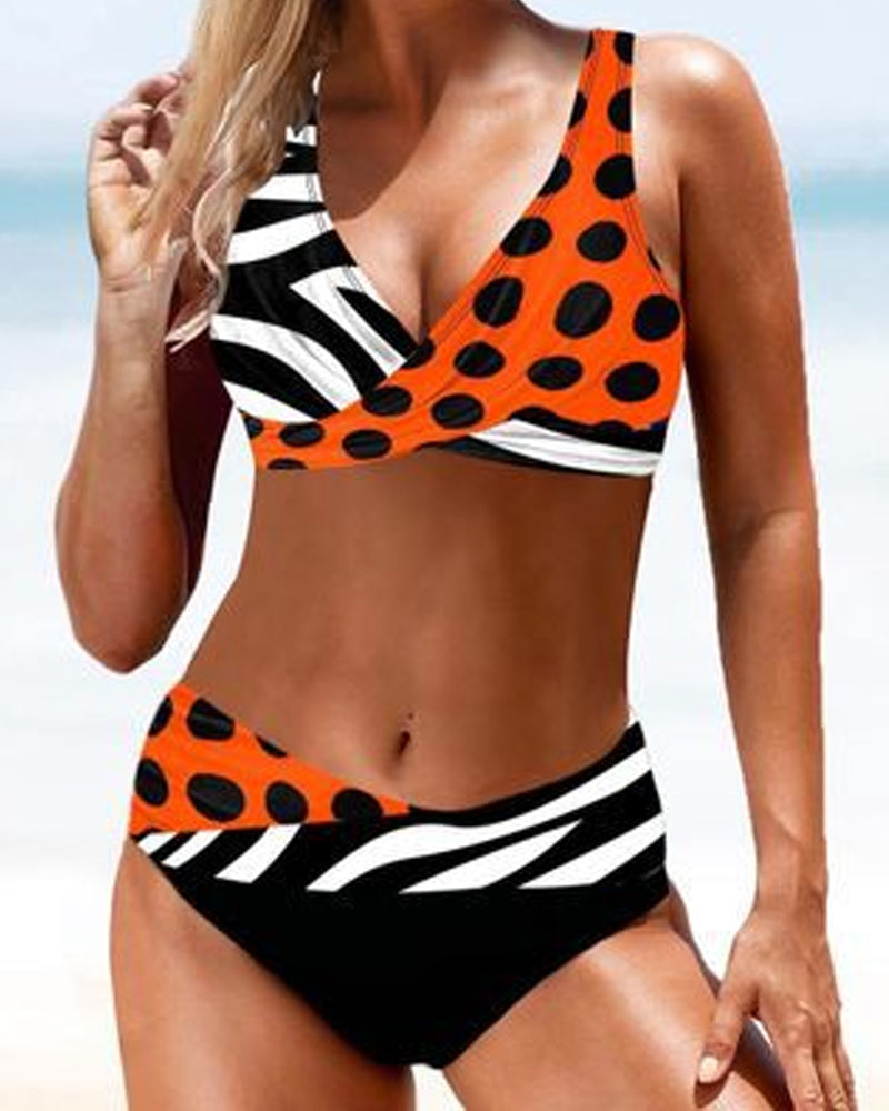 Aldiva - Bikini mit buntem Badeanzug