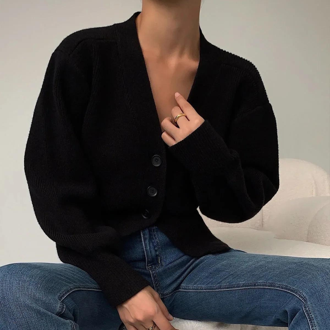 Lea Strickjacke | Elegante Strickjacke mit V-Ausschnitt und Langen Ärmeln