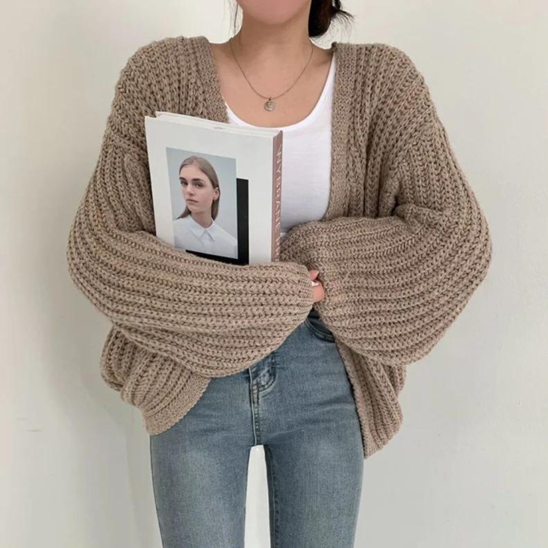 Helga Strickjacke | Gemütliche, lockere Strickjacke im Vintage-Stil mit Ballonärmeln