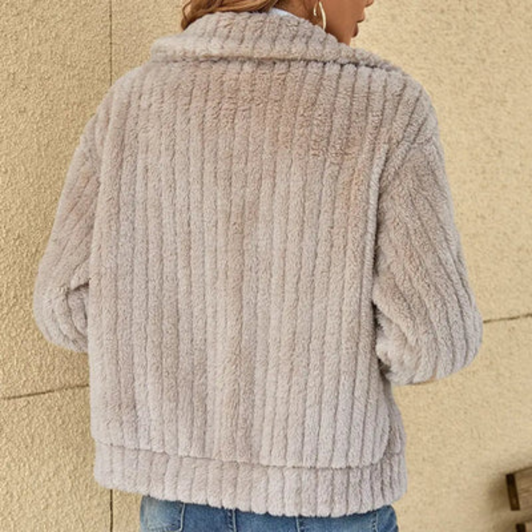 Katja Strickjacke | Locker geschnittene Damenjacke mit Reißverschluss