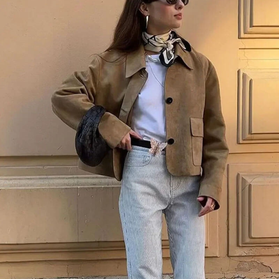 Alexia Jacke | Stilvolle Damenjacke in Wildlederoptik mit Langarm