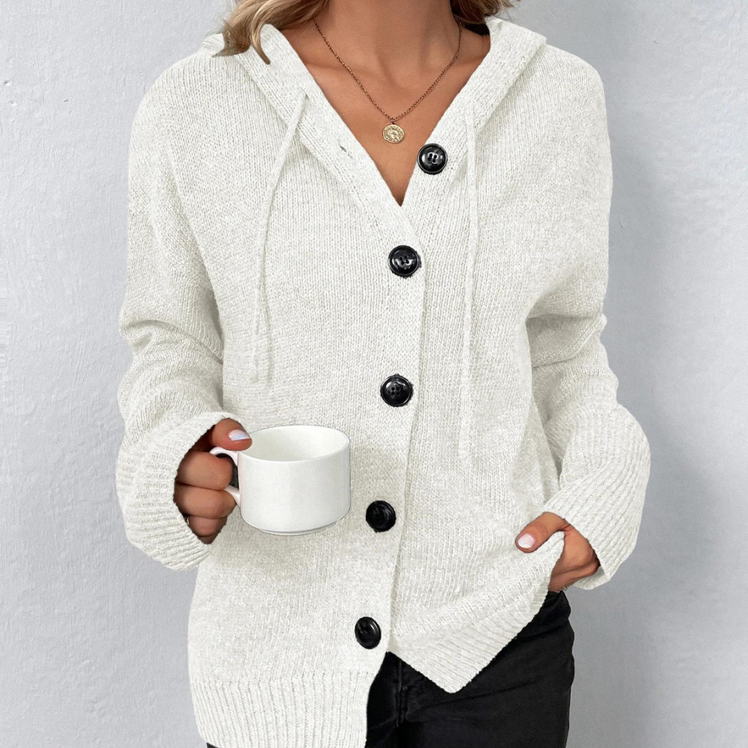 Lena Strickjacke | Klassische Kapuzen-Strickjacke mit Knopfleiste und langen Ärmeln