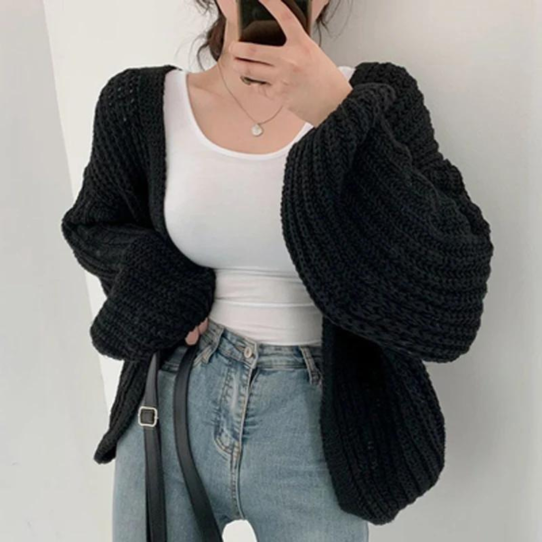 Helga Strickjacke | Gemütliche, lockere Strickjacke im Vintage-Stil mit Ballonärmeln