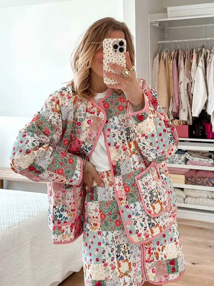 Lillymoda | Celine - Gepolsterte Jacke mit Blumenmuster