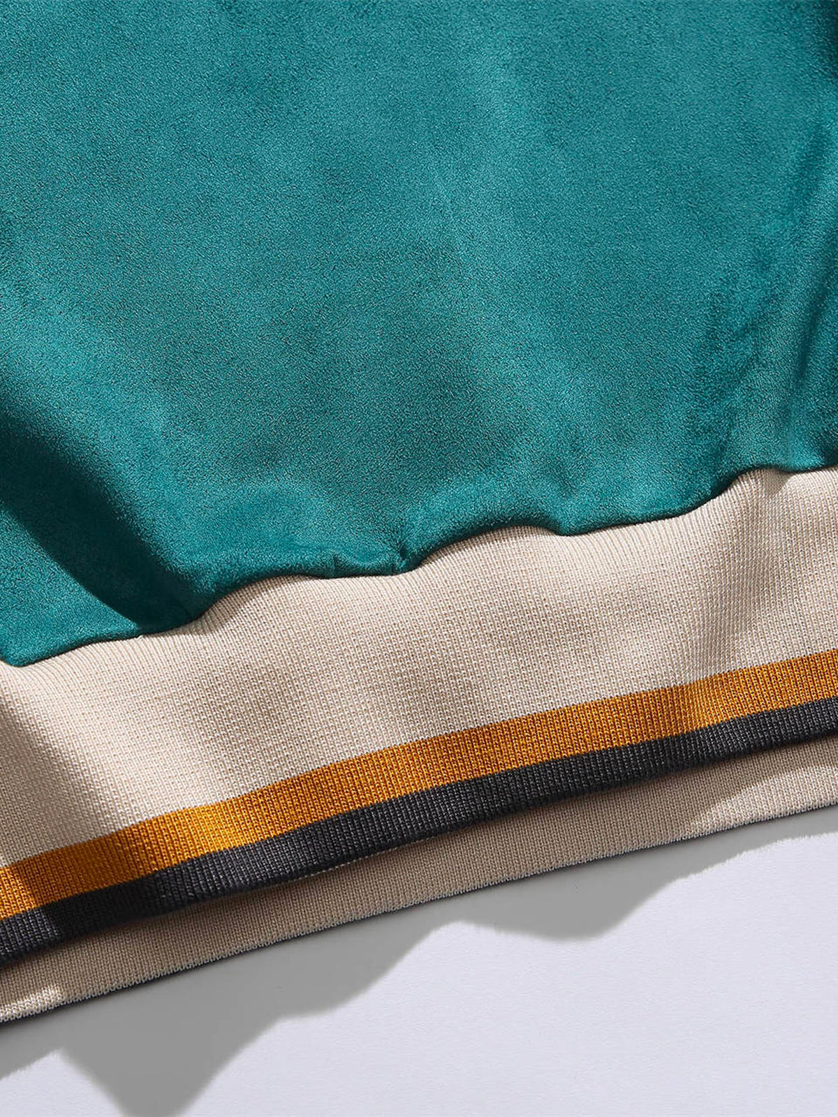 Saffron - Samt Sweatshirt mit Dreifachlinien-Design