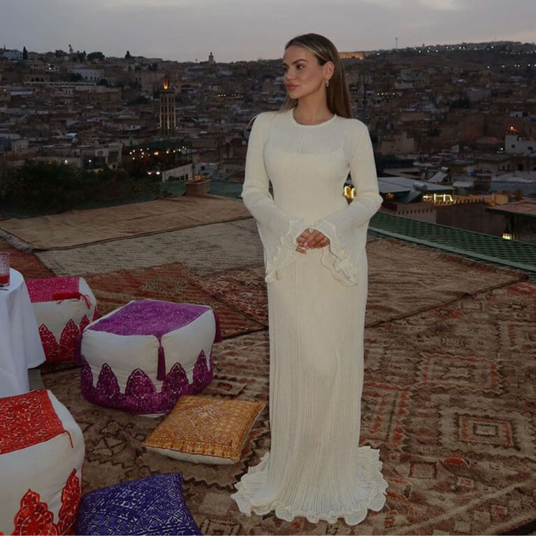 Lina Strickkleid | Modisches Damenkleid mit Rüschen und weichem Stoff