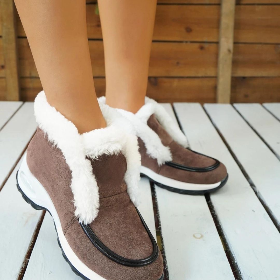 Wren - Elegante Gefütterte Stiefelette mit Kuscheldetail