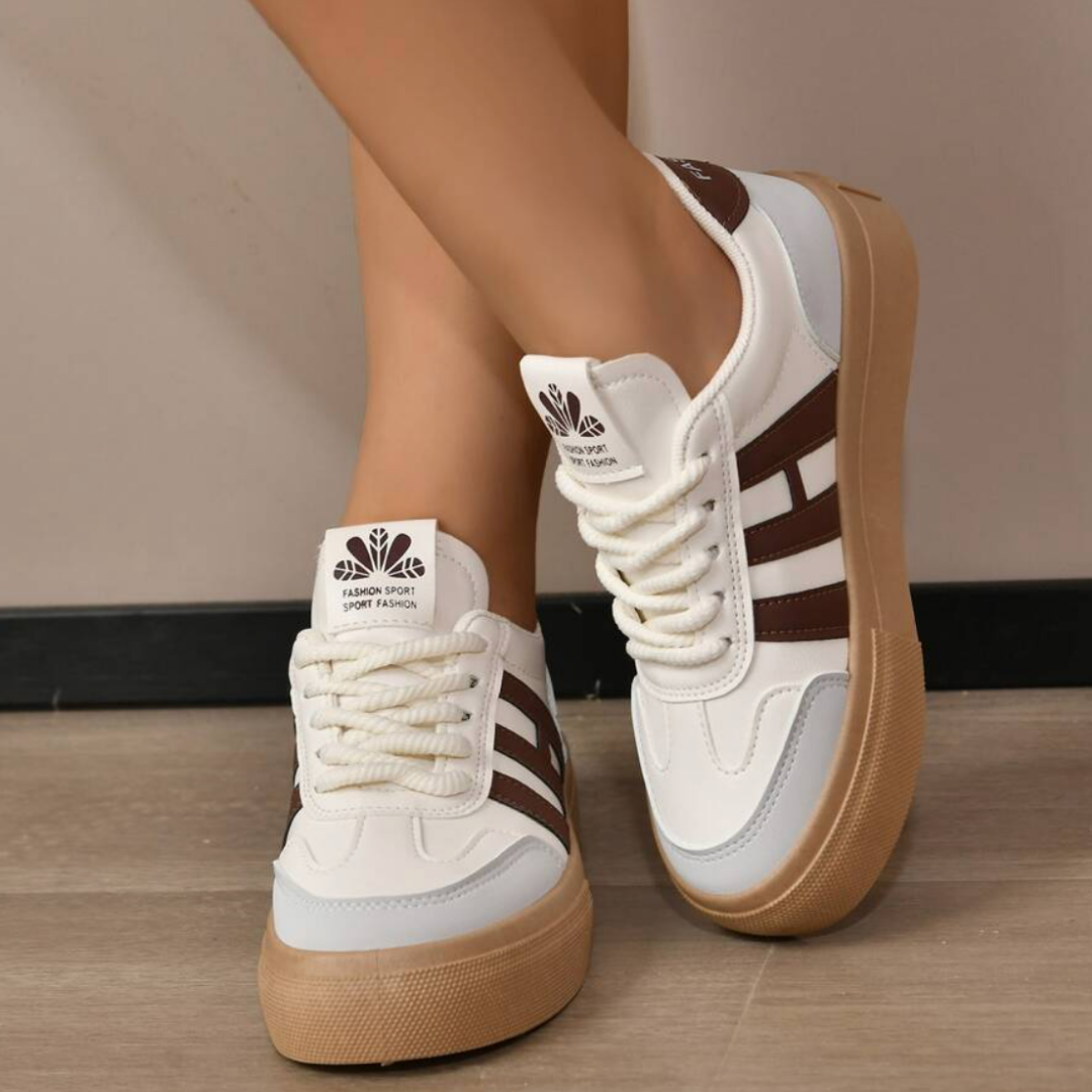 Zara Sneakers | Modische Frauenschuhe mit ergonomischem Fußbett