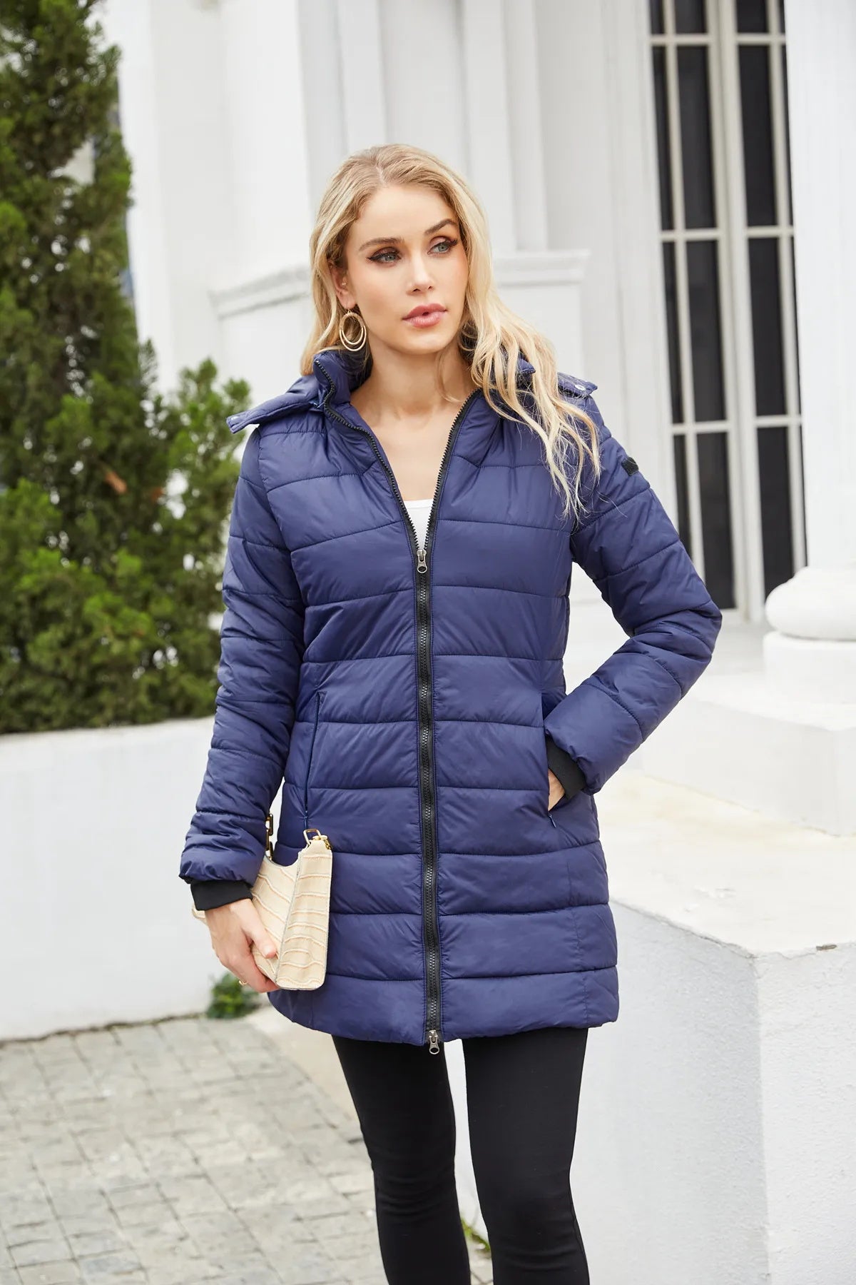 Lillymoda | Claire – Maßgeschneiderter, wattierter Wintermantel mit Kapuze