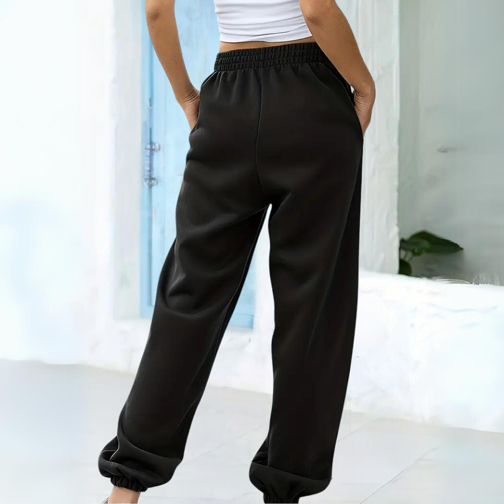 Izzy - Bequeme Freizeithose für Damen