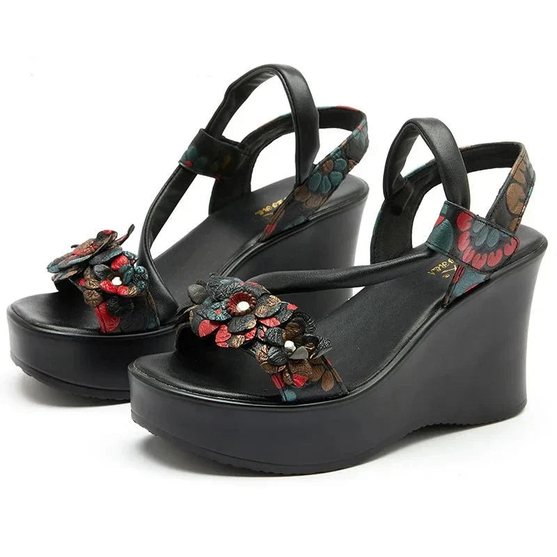 Hana - Retro-Gladiator-Sandalen mit Blumenmuster