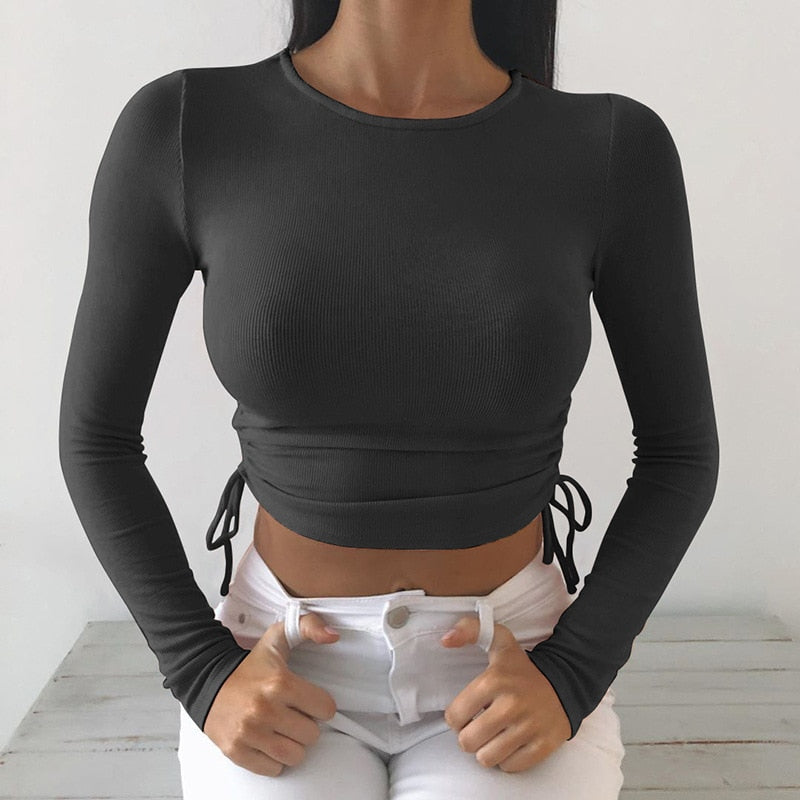Langärmliges Damen-Shirt mit seitlicher Schnürung