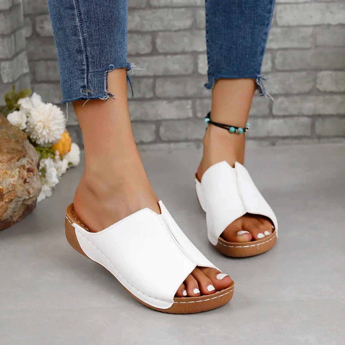 Gail - Offene Damen-Keilsandalen
