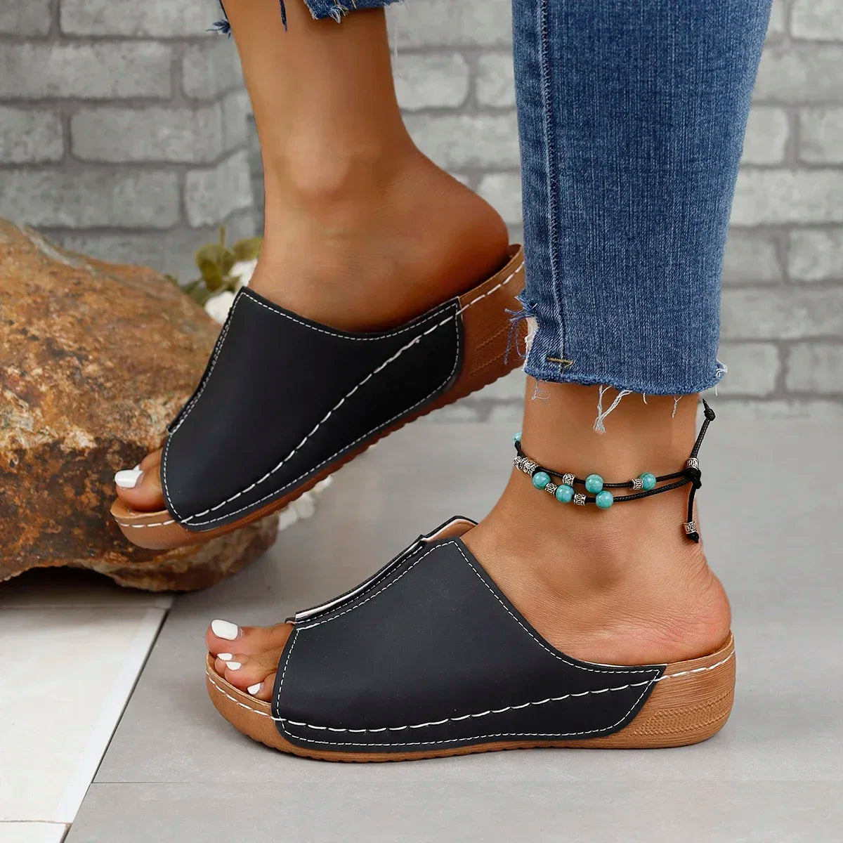 Gail - Offene Damen-Keilsandalen