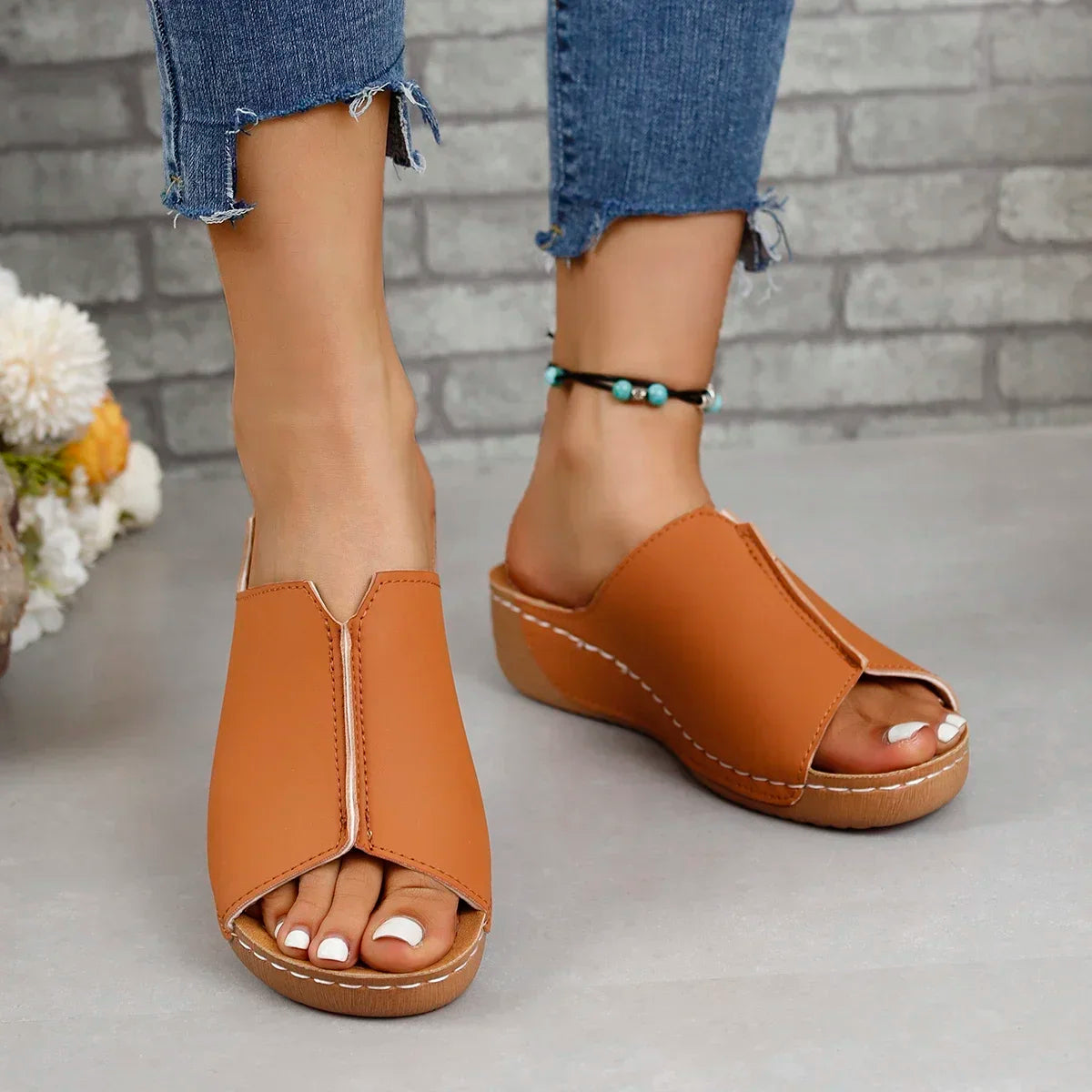 Gail - Offene Damen-Keilsandalen
