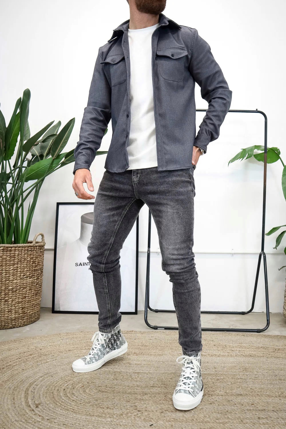 Overshirt – Langärmliges Herrenhemd mit Brusttaschen und Knöpfen