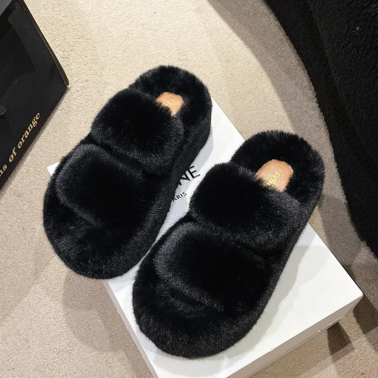 Lillymoda | Furry Luxe - flauschig weiche Hauspantoffeln