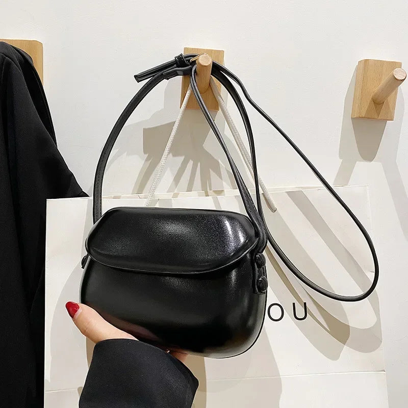 Mini PU-Leder Umhängetasche für Damen – 2024 Schultertasche mit Klappverschluss - Omara