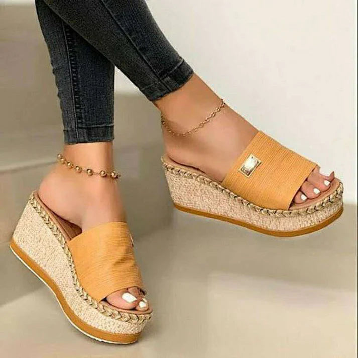 Kornelia - Orthopädische Espadrille Wedges in Schwarz