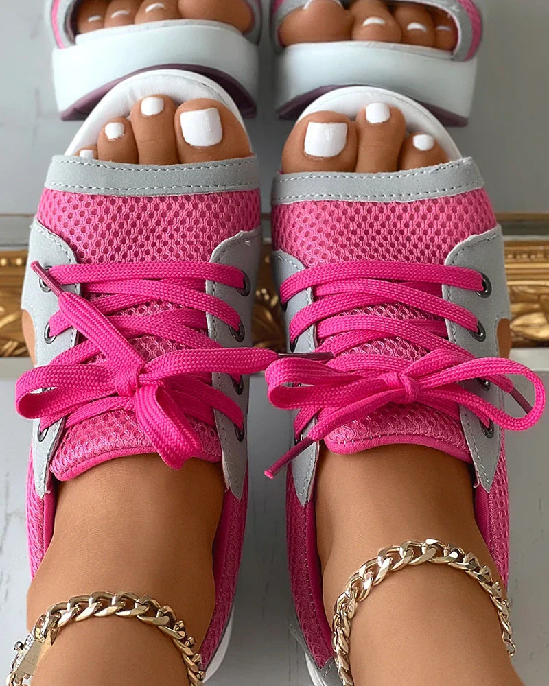 Rubie - Orthopädische Muffin-Sandalen mit Ausschnitt und Schnürung
