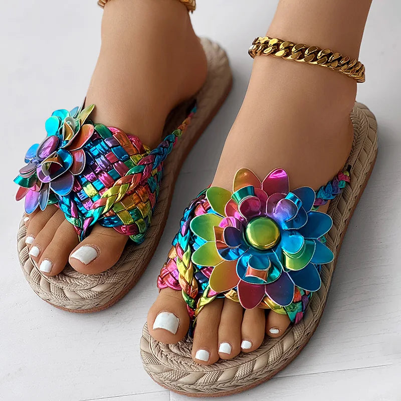 Orania - Flache Freizeitschuhe mit geflochtenem Blumenmuster