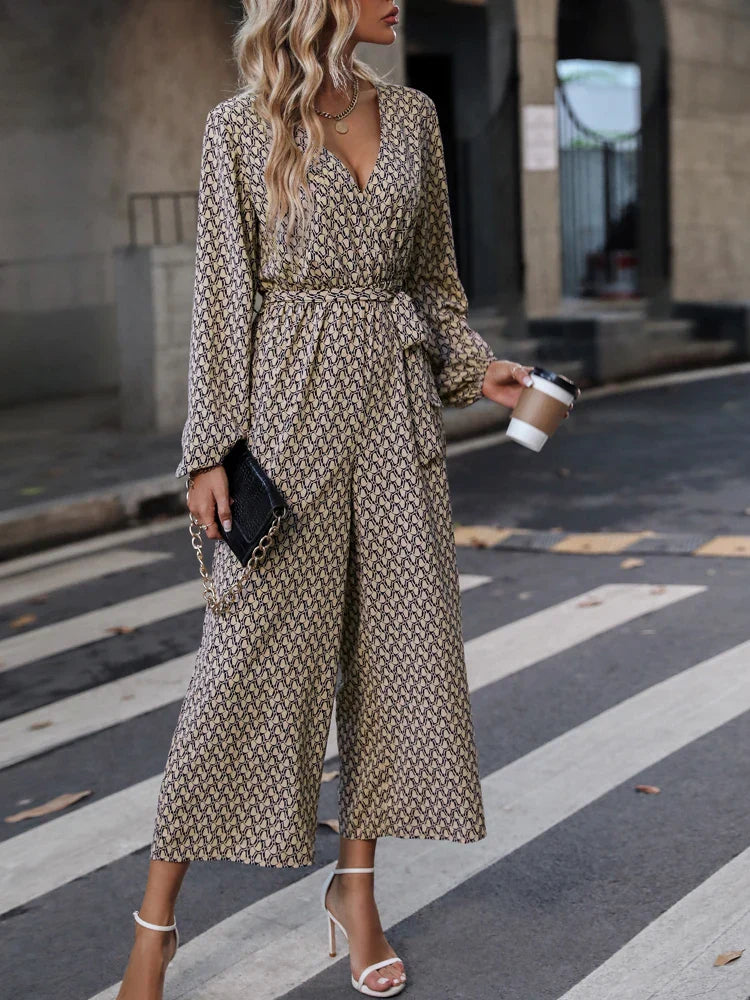 Farah - Modischer, langärmliger Jumpsuit mit V-Ausschnitt