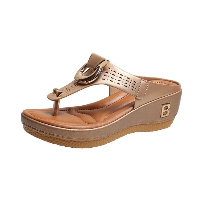 Briley - Sommer-Sandalen mit Keilabsatz und Zehenöffnung
