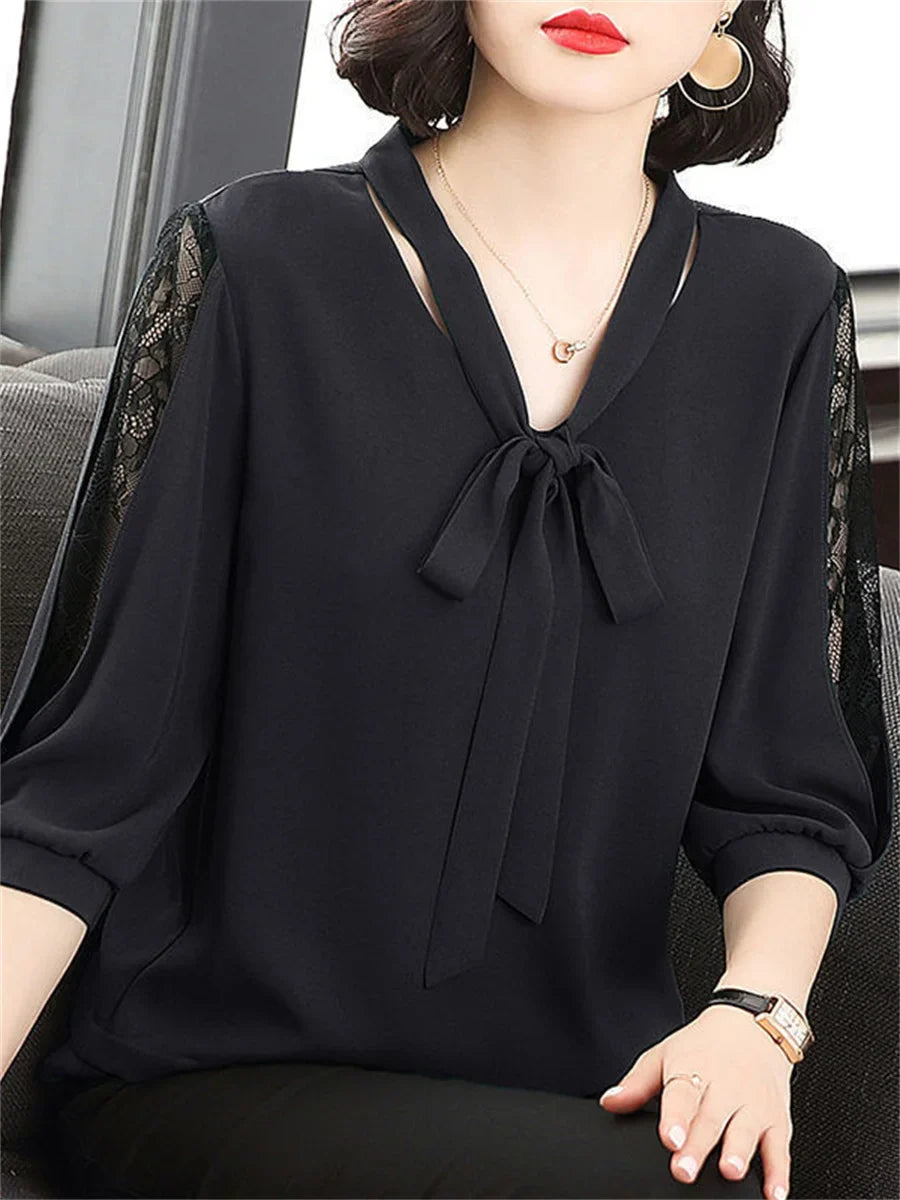 Yolanda - Bluse mit Schleifenkragen und Spitzenärmeln