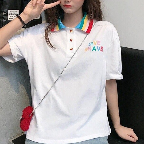 Damen-Poloshirt mit Regenbogen-Kragen