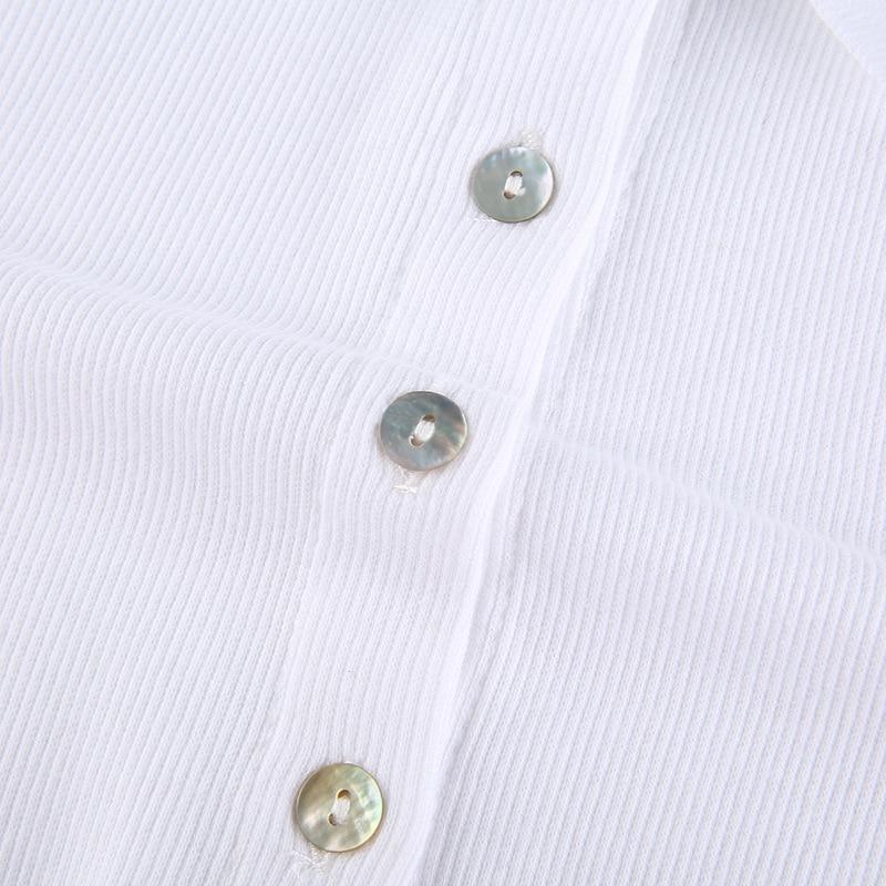 Gecropptes Damen-Poloshirt mit Knopfleiste