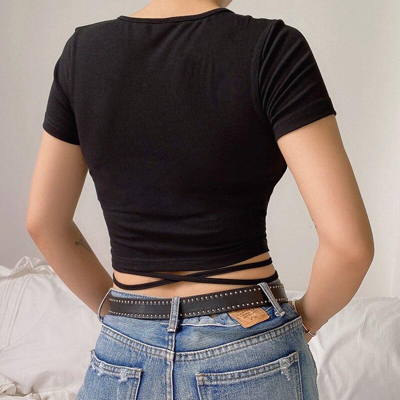 Damen-T-Shirt mit dekorativer Schnürung