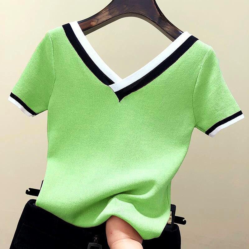 Damen-T-Shirt mit V-Ausschnitt und Kontrastbesatz