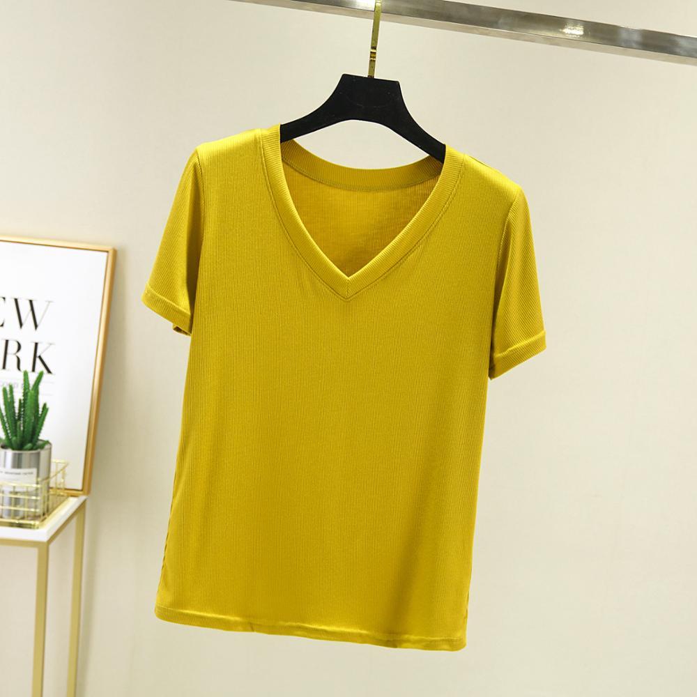Locker geschnittenes Damen-T-Shirt mit V-Ausschnitt