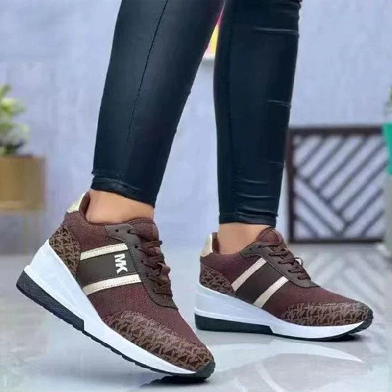 Tove - Bequeme Low-Top-Sneaker mit Streifenakzent