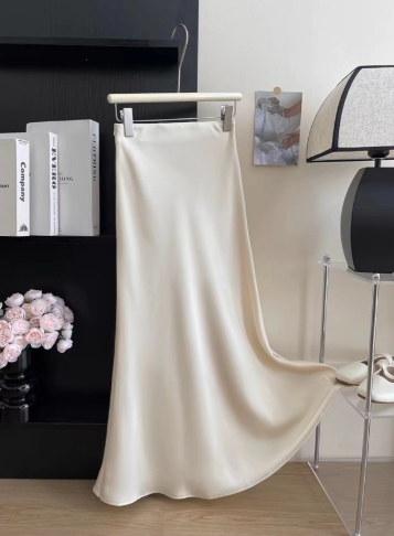 Lillymoda | Emilie - eleganter Satin-Maxirock
