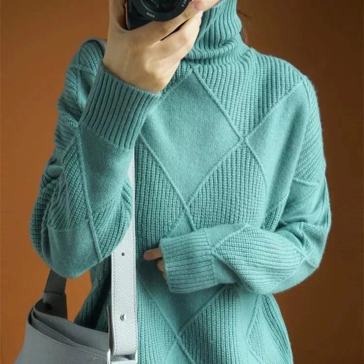 Warmer Rollkragenpullover: Stilvoll durch den Winter
