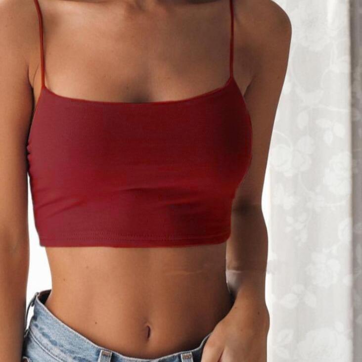 Kurzes Damen-Tanktop mit sehr dünnen Trägern