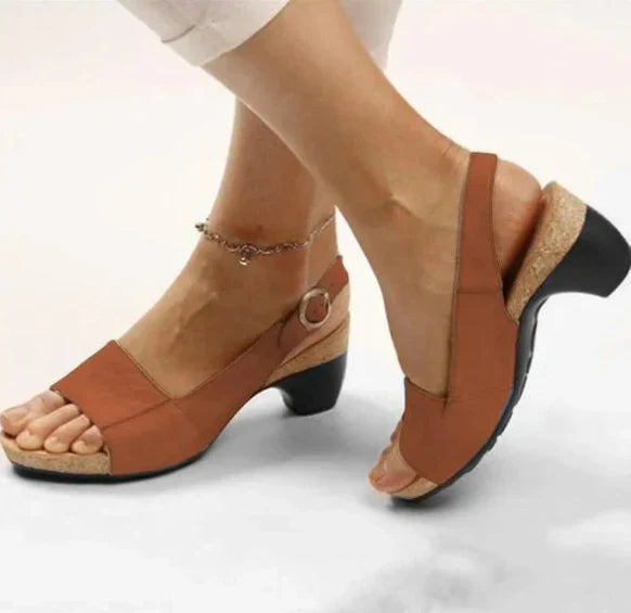 Elfi - Bequeme, elegante Schuhe mit niedrigem, klobigem Absatz
