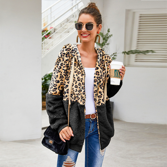 Lillymoda | Eleanor - Leopard Sherpa Strickjacke mit Kapuze